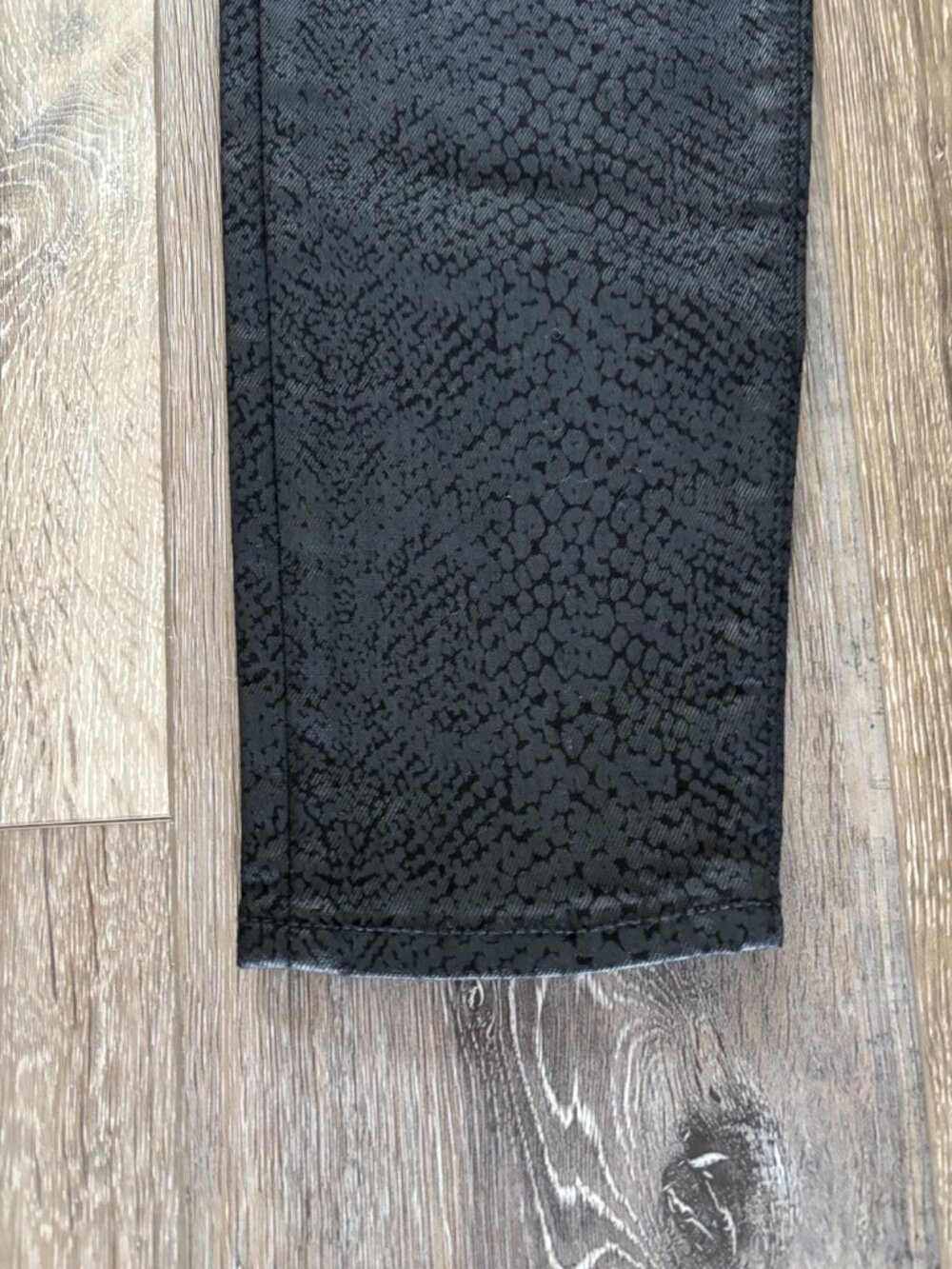 Banana Republic Snake Print Mid Rise Skinny Jeans Sz 29 Black Stretch NWT Ankle - Picture 3 of 4